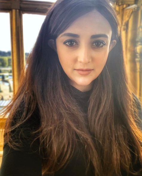 bollywood-singer-monali-thakur-bollywood-entertainment-news-india