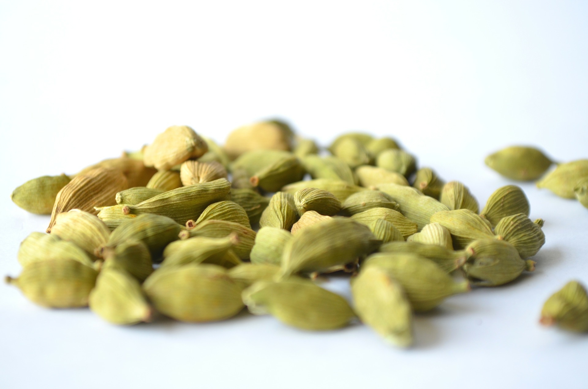 cardamom-elaichi-indian-spice-online-food-blog